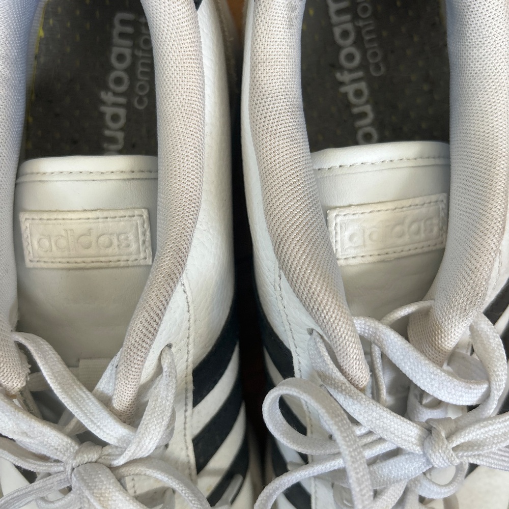 Mens Adidas sneakers - Picture 4 of 4